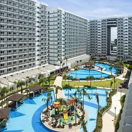 Very Spacious Condo At Mall Of Asia